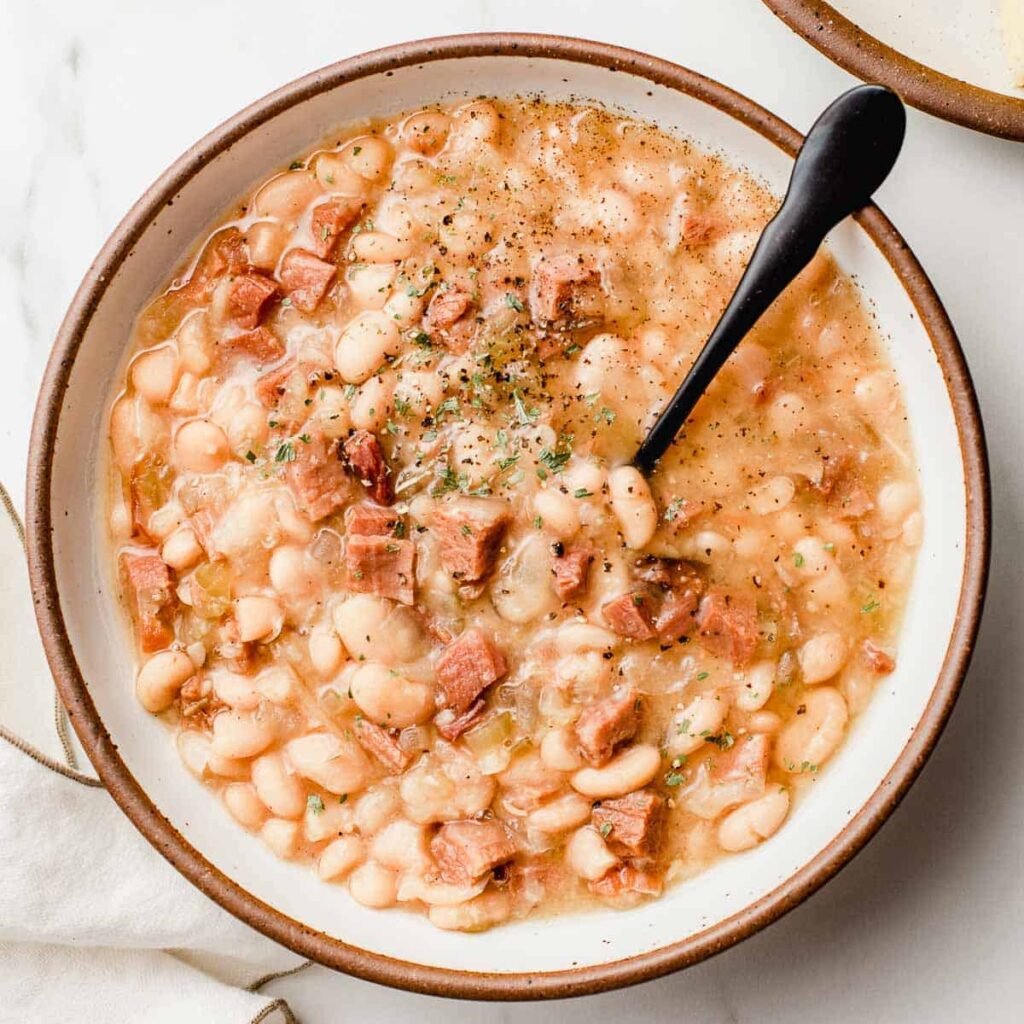 Southern White Beans and Ham: A Classic Comfort Food Recipe - El Take ...